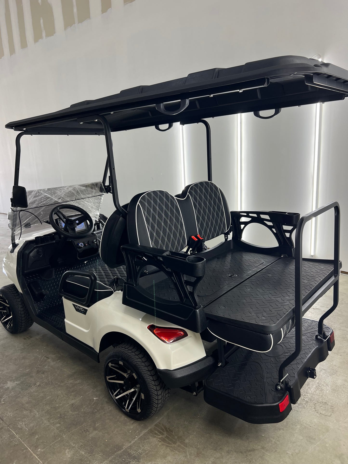 2025 VIVID EV 4 Seater Lithium