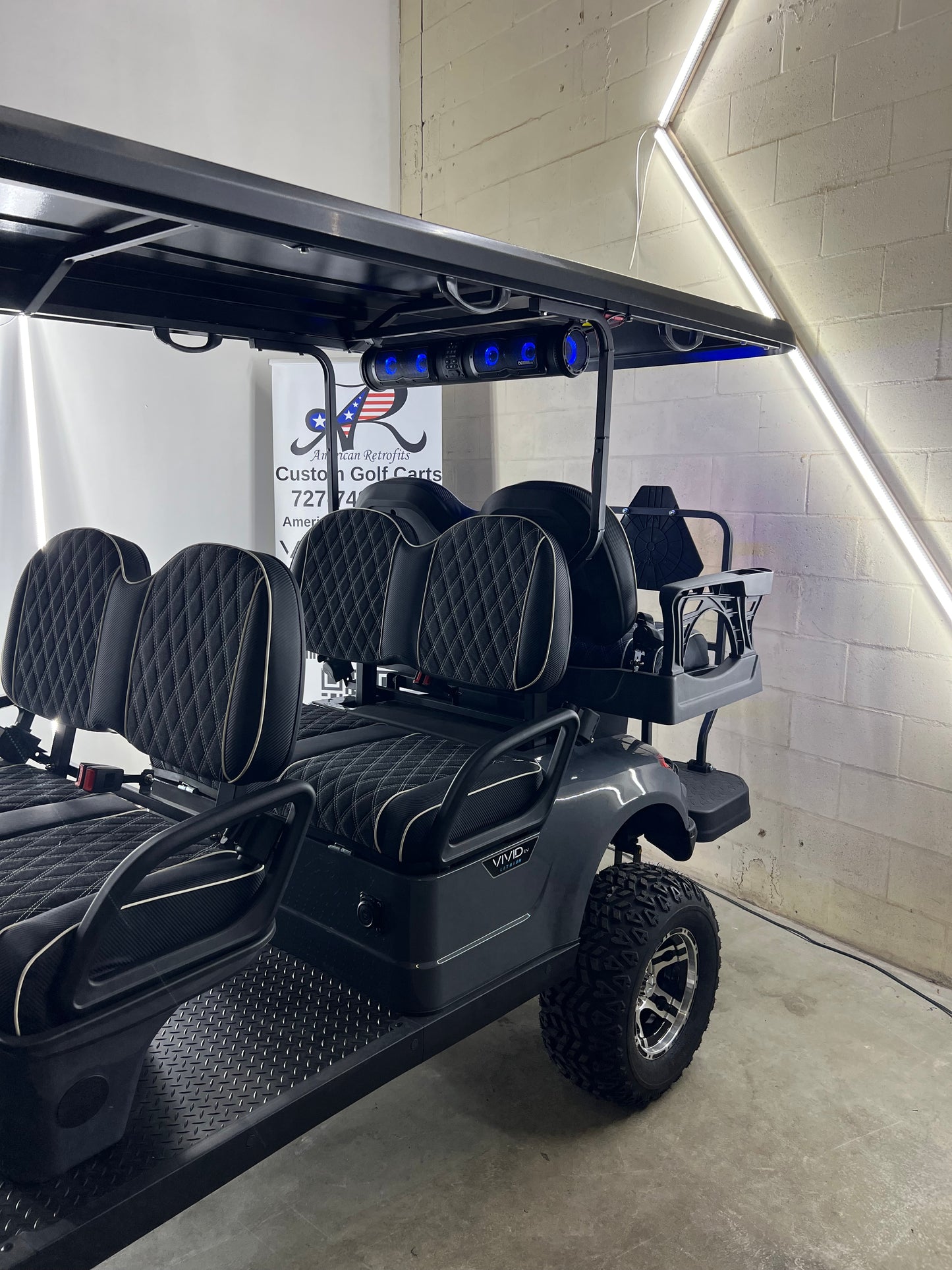 New 2024 VIVID EV V6L Lithium 6 Seater w/ Sound Bar & Underglow